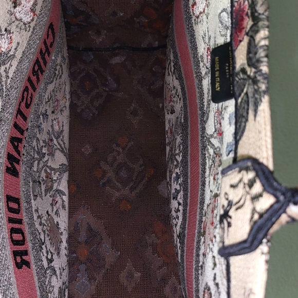 Christian Dior Large Tote Embroidered Canvas - Picture 3 of 3